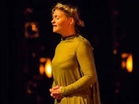 ZVUK HLASU - Verity Standen (VB)